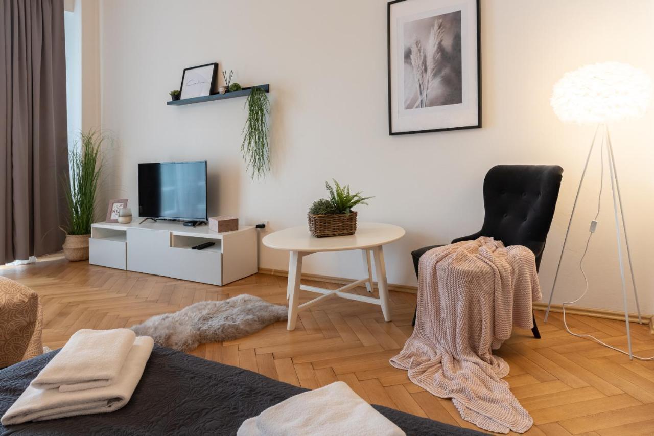 Luxury Apartment In Prime Location Prag Dış mekan fotoğraf