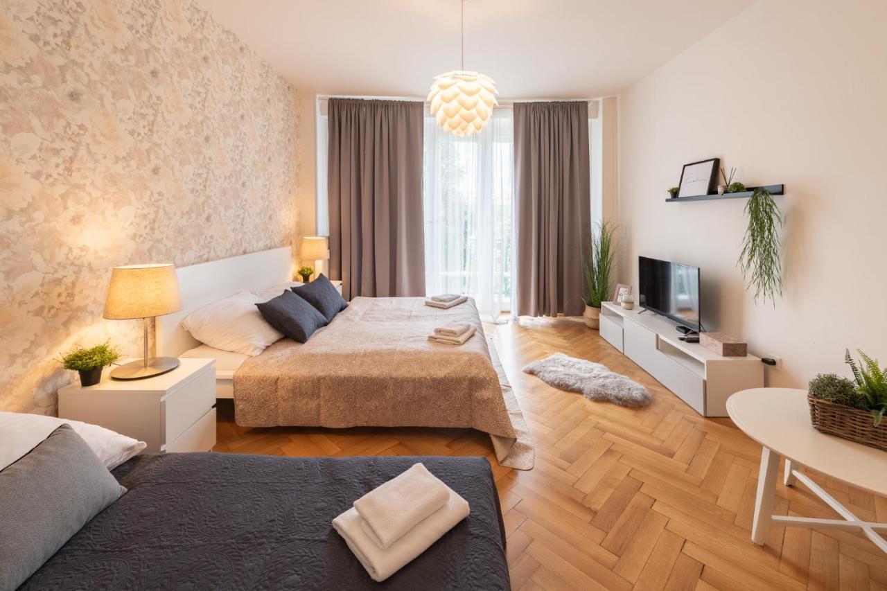 Luxury Apartment In Prime Location Prag Dış mekan fotoğraf