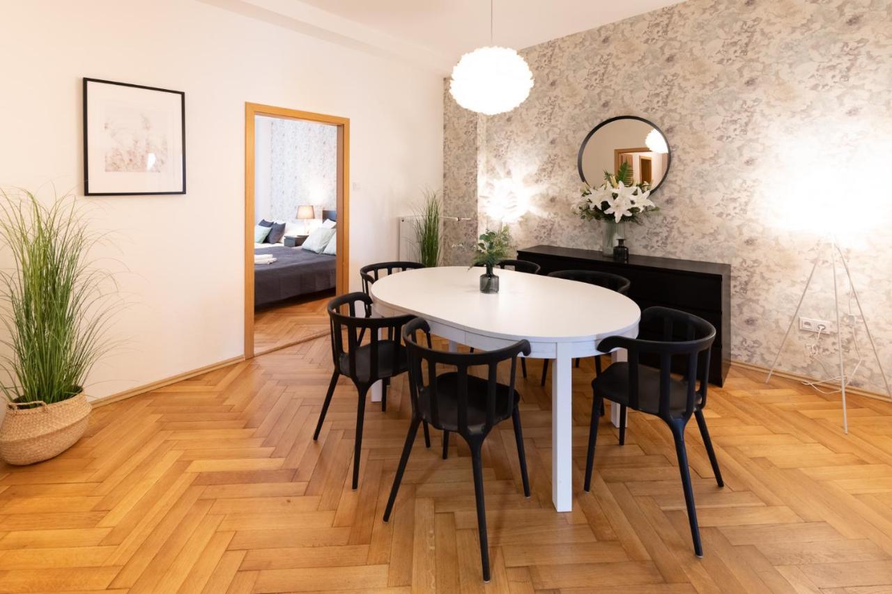 Luxury Apartment In Prime Location Prag Dış mekan fotoğraf